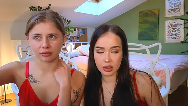 Snapshot of hannah_x_x_ chatting on November 6, 2025, 7:53 am hannah x x online show from November 6, 2025, 7:53 am