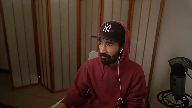 Snapshot of Your_Ice_cream chatting on October 17, 2025, 5:04 pm Your Ice cream online show from October 17, 2025, 5:04 pm