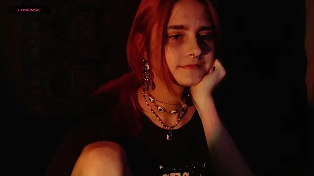 Snapshot of scarlettharrison09 chatting on October 23, 2025, 5:33 pm scarlettharrison09 online show from October 23, 2025, 5:33 pm