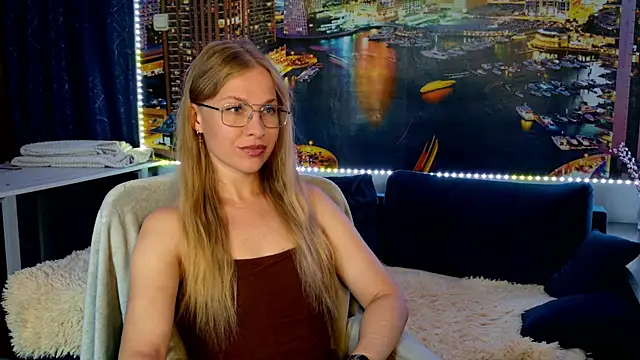 Snapshot of pusyavykusya chatting on July 14, 2026, 11:05 am pusyavykusya online show from July 14, 2026, 11:05 am
