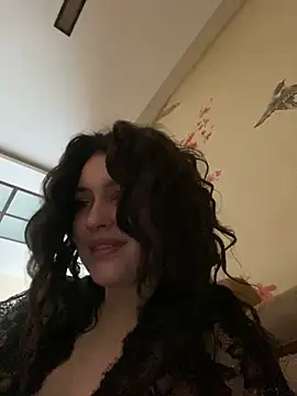 Snapshot of KikiWatson chatting on February 6, 2025, 10:59 am KikiWatson online show from February 6, 2025, 10:59 am