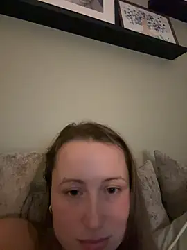 Millie-Miles online show from March 5, 2025, 3:51 am