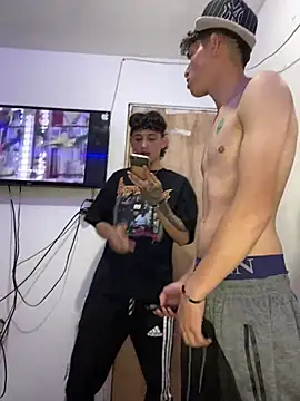 LatinBoysxxx online show from January 16, 2025, 11:37 pm