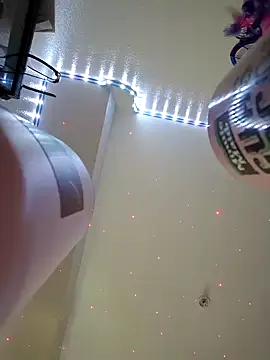 Snapshot of thatonespicychick chatting on January 27, 2025, 7:46 pm thatonespicychick online show from January 27, 2025, 7:46 pm