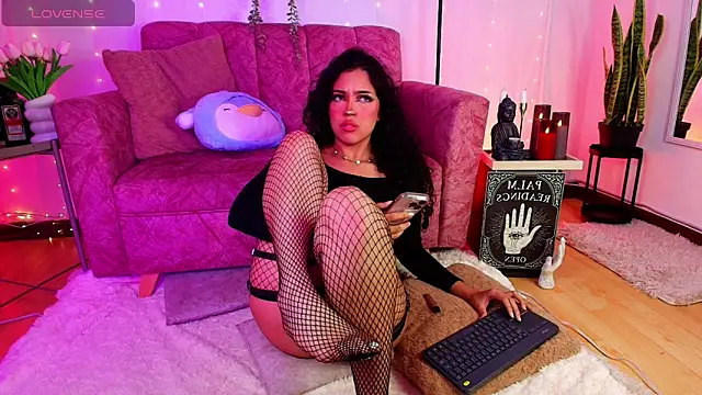 Sara Jhonson online show from May 15, 2026, 11:12 pm