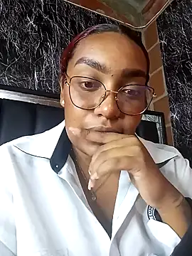 Cinnamon-Skin online show from January 30, 2025, 2:16 am