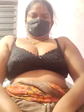 Snapshot of sana14 chatting on September 29, 2025, 4:56 pm sana14 online show from September 29, 2025, 4:56 pm