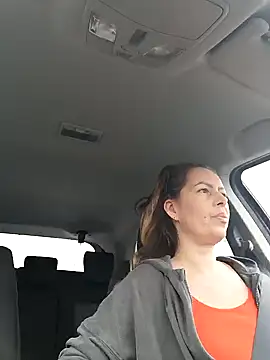 Snapshot of uber_babe chatting on December 29, 2024, 1:06 pm uber babe online show from December 29, 2024, 1:06 pm