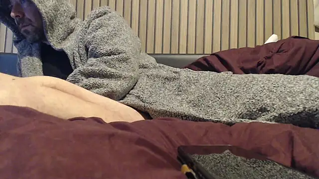 Snapshot of willybewild chatting on March 3, 2025, 9:44 am willybewild online show from March 3, 2025, 9:44 am