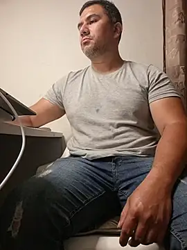 Snapshot of pob_cam chatting on October 26, 2025, 3:23 am pob cam online show from October 26, 2025, 3:23 am