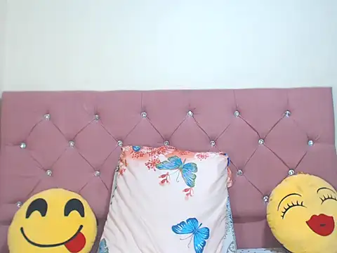 Snapshot of emassquirt28 chatting on October 7, 2025, 5:37 am emassquirt28 online show from October 7, 2025, 5:37 am