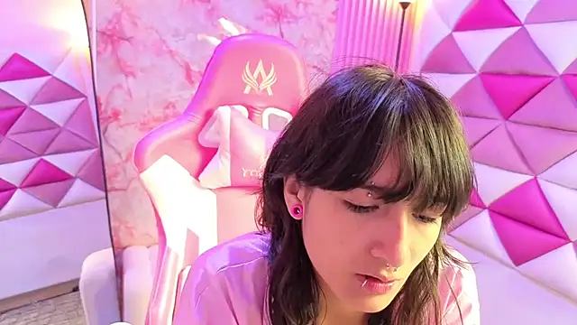 Snapshot of Danny_Face chatting on February 26, 2026, 2:05 pm Danny Face online show from February 26, 2026, 2:05 pm