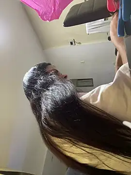 HannaRhodes online show from January 11, 2026, 3:00 am