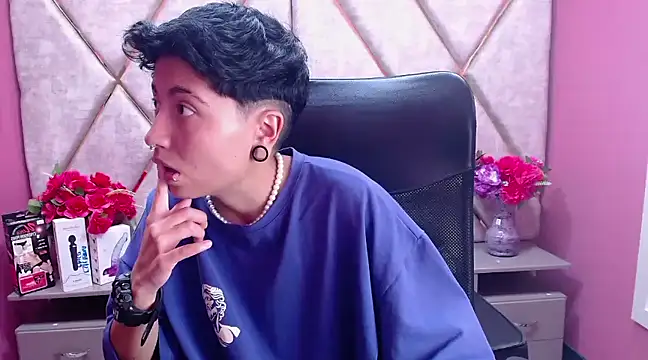 Im Mathias online show from February 14, 2025, 2:39 am