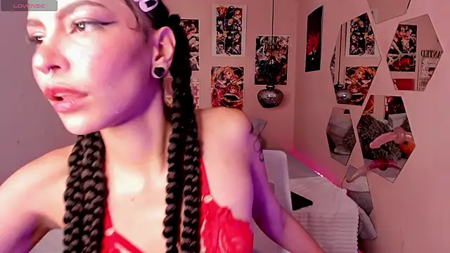 Snapshot of Luna-Chann chatting on February 8, 2025, 11:34 pm Luna-Chann online show from February 8, 2025, 11:34 pm