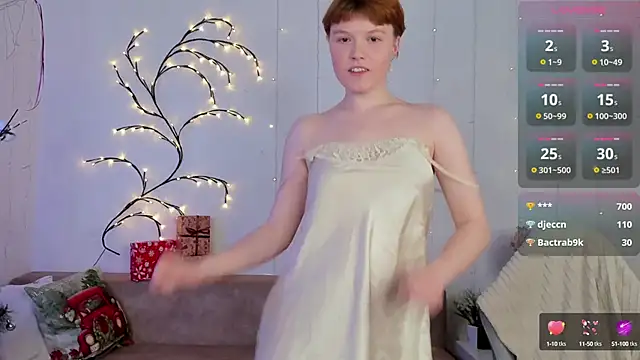 Snapshot of DreamyLuna chatting on January 8, 2025, 5:37 am DreamyLuna online show from January 8, 2025, 5:37 am