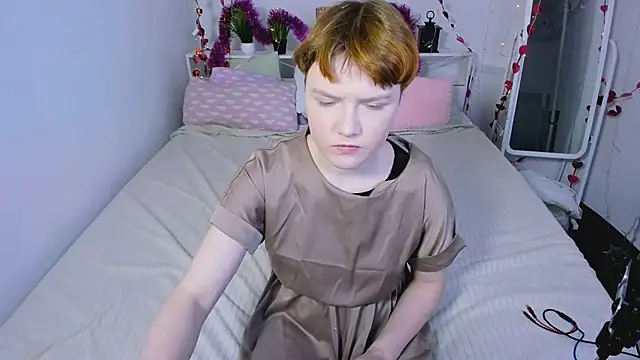 Snapshot of DreamyLuna chatting on January 11, 2025, 8:32 pm DreamyLuna online show from January 11, 2025, 8:32 pm