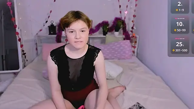 Snapshot of DreamyLuna chatting on January 11, 2025, 11:35 pm DreamyLuna online show from January 11, 2025, 11:35 pm