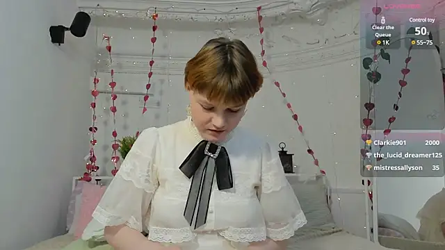 Snapshot of DreamyLuna chatting on January 20, 2025, 3:15 am DreamyLuna online show from January 20, 2025, 3:15 am