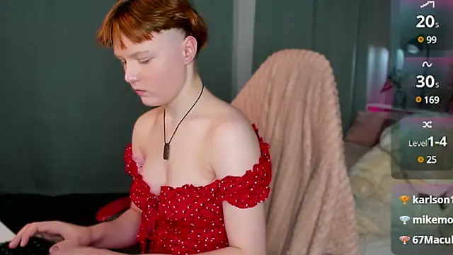 Snapshot of DreamyLuna chatting on January 24, 2025, 3:11 am DreamyLuna online show from January 24, 2025, 3:11 am