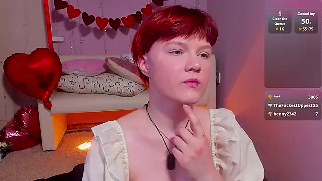 Snapshot of DreamyLuna chatting on February 8, 2025, 12:28 am DreamyLuna online show from February 8, 2025, 12:28 am