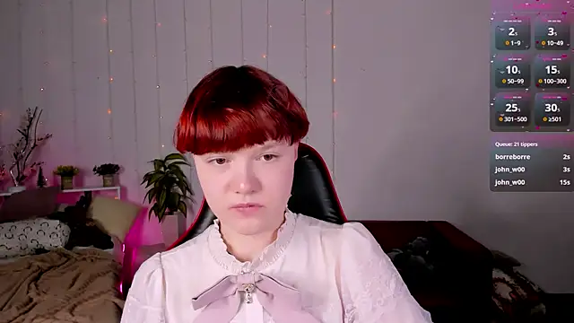 Snapshot of DreamyLuna chatting on March 20, 2025, 12:30 am DreamyLuna online show from March 20, 2025, 12:30 am