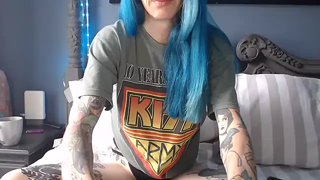 Snapshot of RavenryderUK chatting on September 30, 2025, 9:14 am RavenryderUK online show from September 30, 2025, 9:14 am