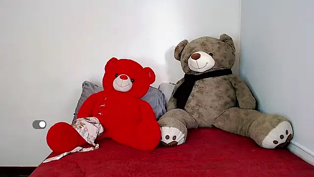 Snapshot of SamanthaaSmitt chatting on March 3, 2025, 9:05 pm SamanthaaSmitt online show from March 3, 2025, 9:05 pm