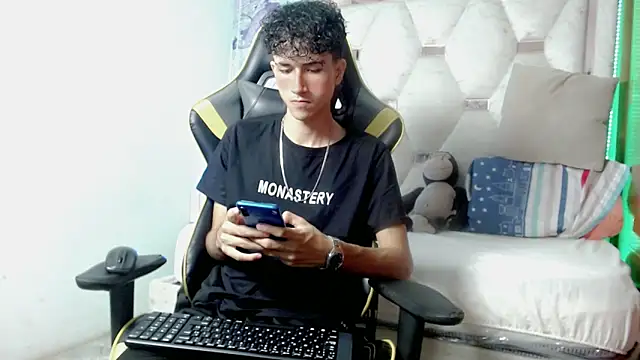 johnny cagee online show from December 20, 2025, 3:57 am