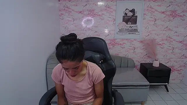 stephania t online show from January 31, 2025, 10:42 am