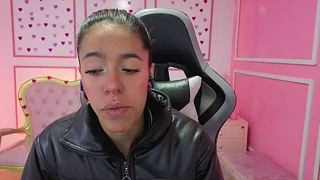 stephania t online show from September 26, 2025, 11:36 am