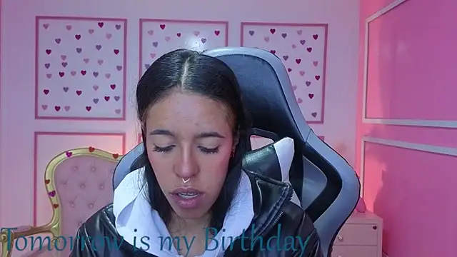 stephania t online show from October 15, 2025, 11:43 am