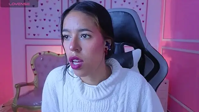 stephania t online show from October 17, 2025, 11:57 am