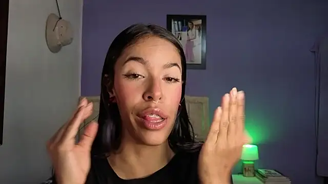 stephania t online show from April 14, 2026, 3:40 pm