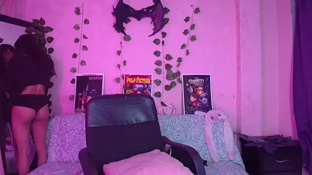 Snapshot of Gaby_Tailor chatting on January 18, 2025, 3:59 pm Gaby Tailor online show from January 18, 2025, 3:59 pm