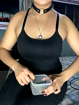 Effyvice13 online show from September 27, 2025, 2:38 am