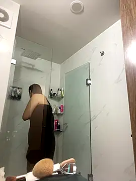 Effyvice13 online show from December 22, 2025, 9:34 pm