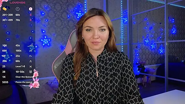 Snapshot of -DIVORA- chatting on January 19, 2025, 7:15 pm -DIVORA- online show from January 19, 2025, 7:15 pm