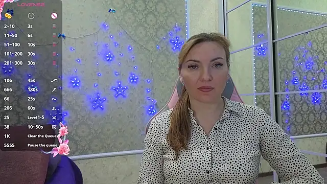 Snapshot of -DIVORA- chatting on February 24, 2025, 7:52 pm -DIVORA- online show from February 24, 2025, 7:52 pm