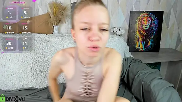 Snapshot of Michelle_Blond chatting on September 21, 2025, 7:10 am Michelle Blond online show from September 21, 2025, 7:10 am