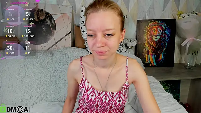 Michelle Blond online show from September 23, 2025, 7:55 am