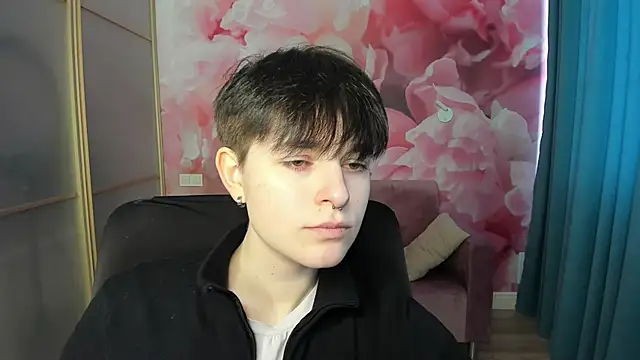 Snapshot of EmiliaYours chatting on January 5, 2025, 1:04 pm EmiliaYours online show from January 5, 2025, 1:04 pm