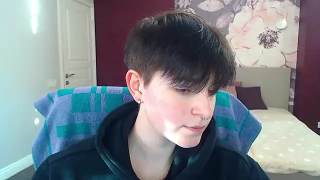 Snapshot of EmiliaYours chatting on January 14, 2025, 1:17 pm EmiliaYours online show from January 14, 2025, 1:17 pm