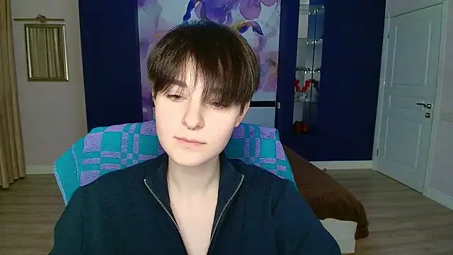 Snapshot of EmiliaYours chatting on February 9, 2025, 4:50 pm EmiliaYours online show from February 9, 2025, 4:50 pm