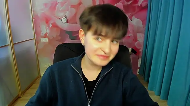 Snapshot of EmiliaYours chatting on February 21, 2025, 4:05 pm EmiliaYours online show from February 21, 2025, 4:05 pm