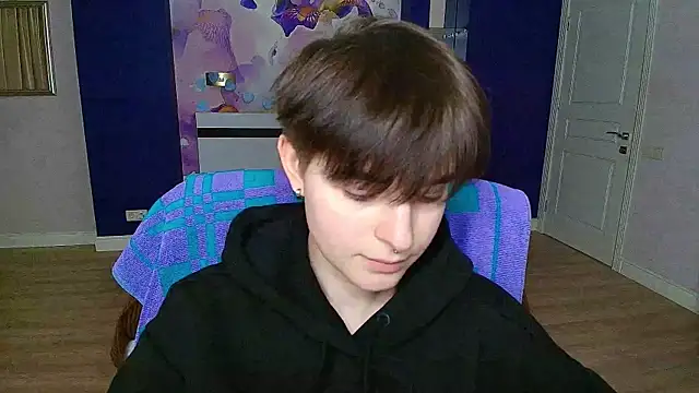 Snapshot of EmiliaYours chatting on March 17, 2025, 3:40 pm EmiliaYours online show from March 17, 2025, 3:40 pm