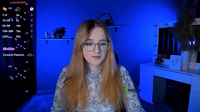 Snapshot of luna_berryy chatting on September 23, 2025, 1:14 pm luna berryy online show from September 23, 2025, 1:14 pm