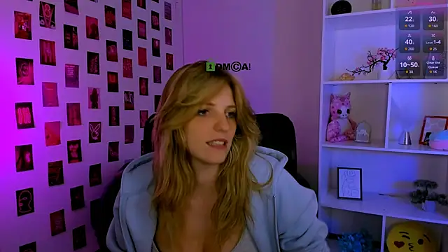 Snapshot of luna_berryy chatting on July 14, 2026, 2:05 am luna berryy online show from July 14, 2026, 2:05 am