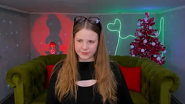 holy kitty online show from January 25, 2025, 5:18 am