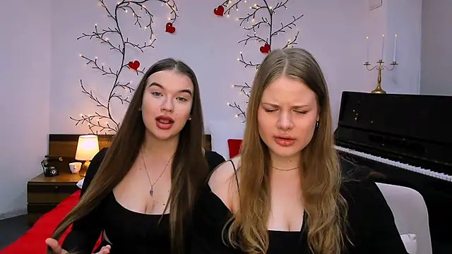 holy kitty online show from February 28, 2025, 11:14 am